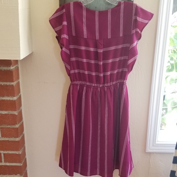 Monteau Los Angeles Dress - Picture 2 of 4